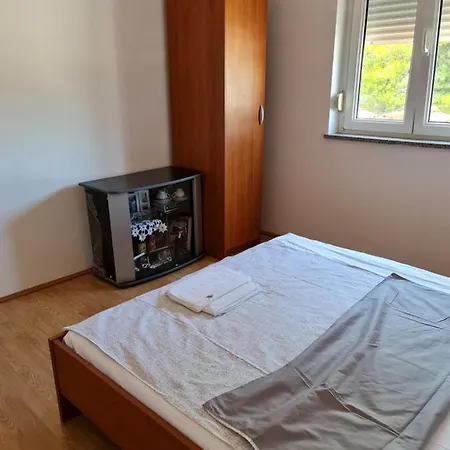 Aldi 5 Apartman *